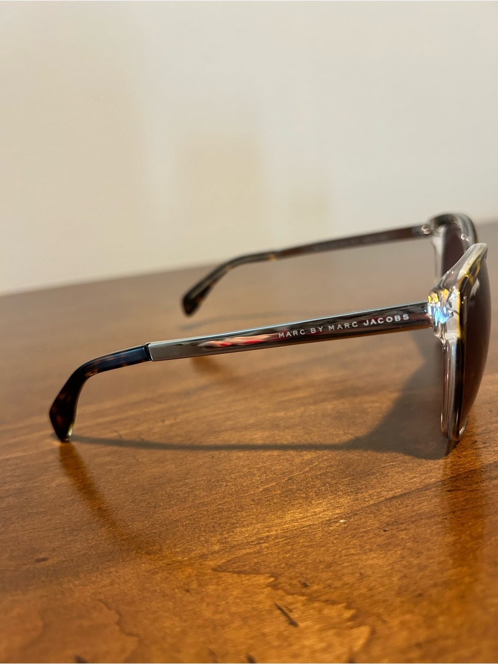 EUC Marc by Marc Jacobs Frame Sunglasses - Picture 6 of 7
